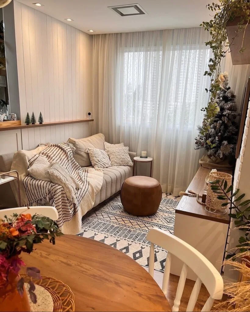 Vertical Accent Wall Layout