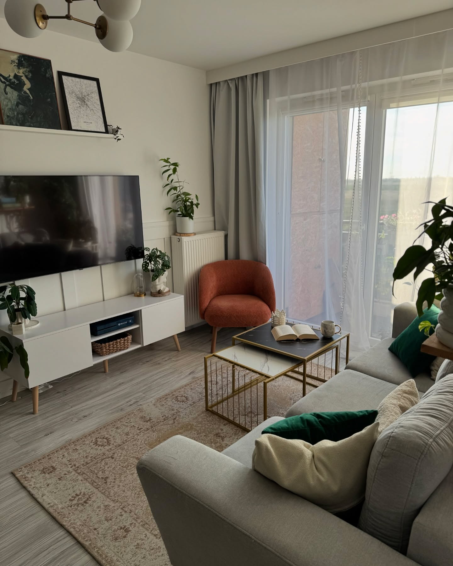 Modern Small Living Room Decor Ideas for a Clean & Stylish Look