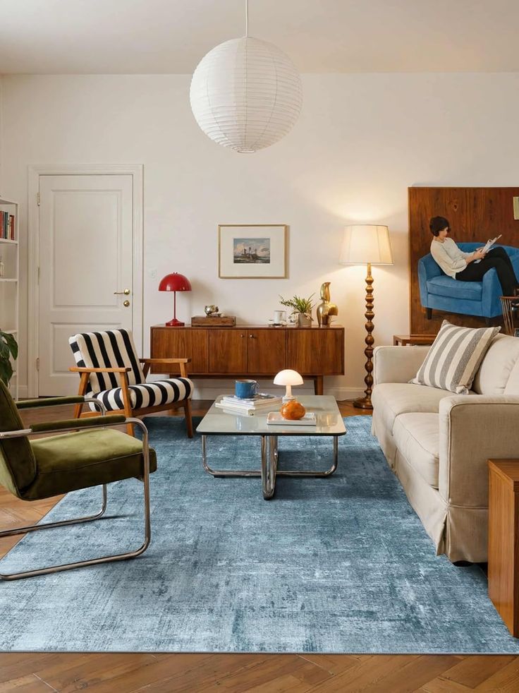 Minimal Rug Layering