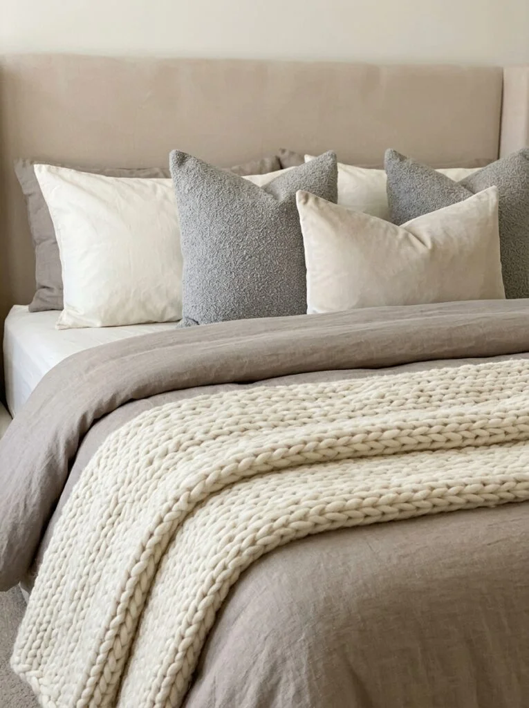 Cozy Neutral Bedroom Accents Neutral Fall Decor Ideas
